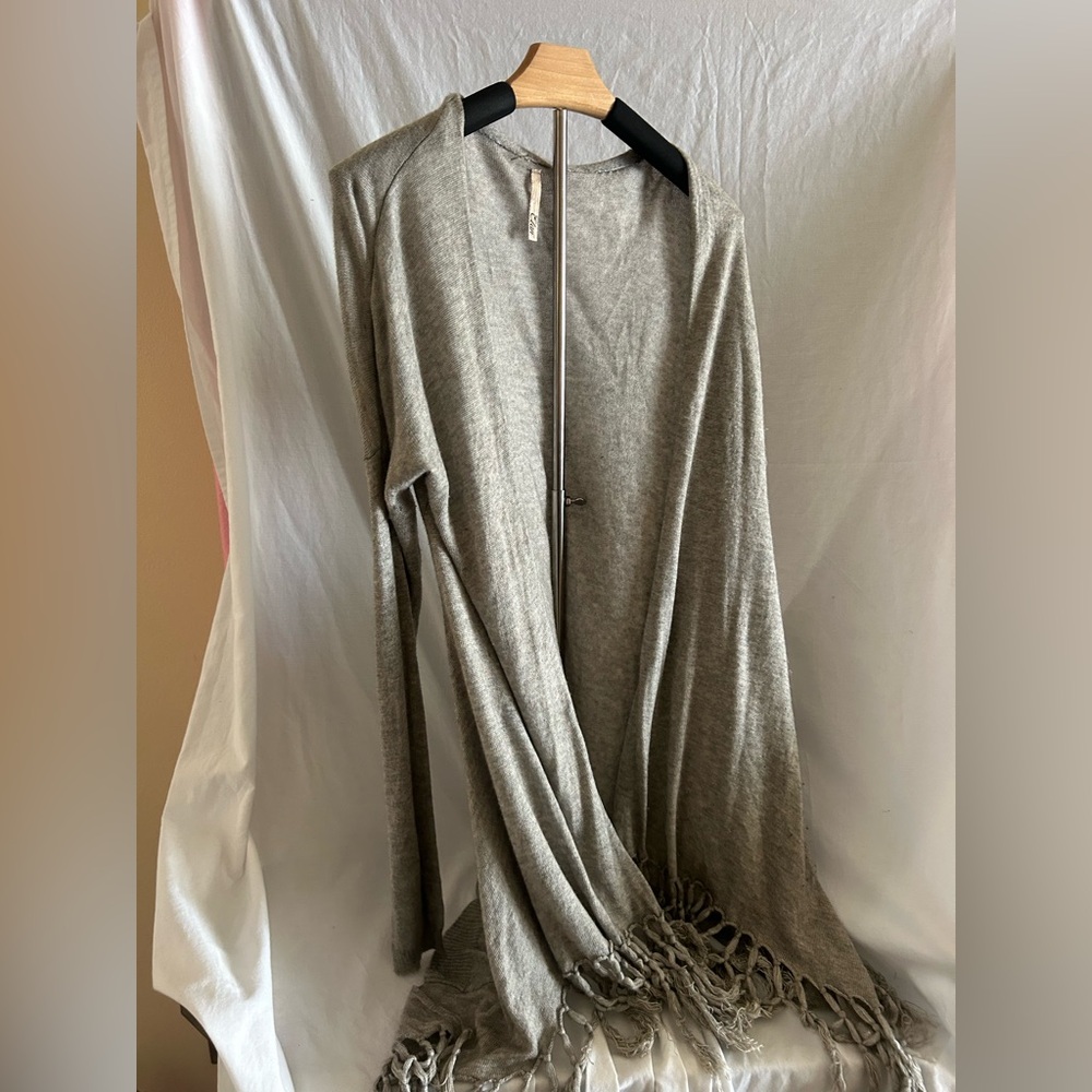 Gray Knit Cardigan with Fringe